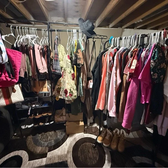 🌸🌼 I’m Live!!🌸🌼 - Picture 1 of 1